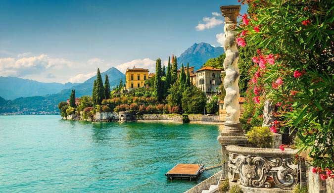 Cruise on Lake como with rich sugar daddy in Milan
